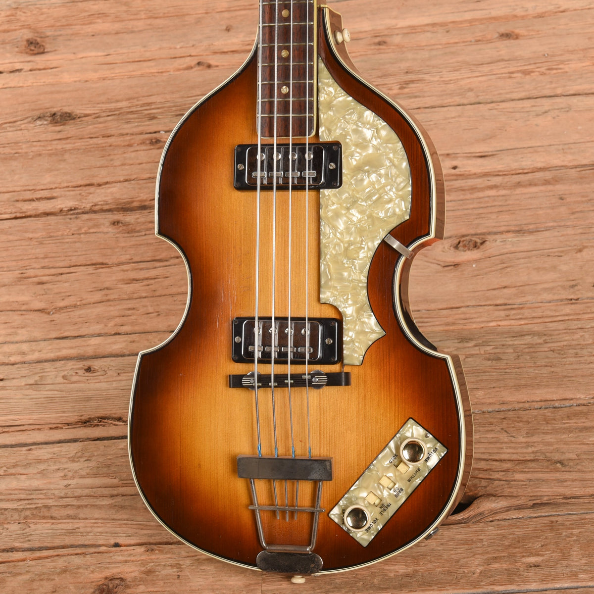 Hofner 500/1 Sunburst 1966 - View 2 | MusicMarket
