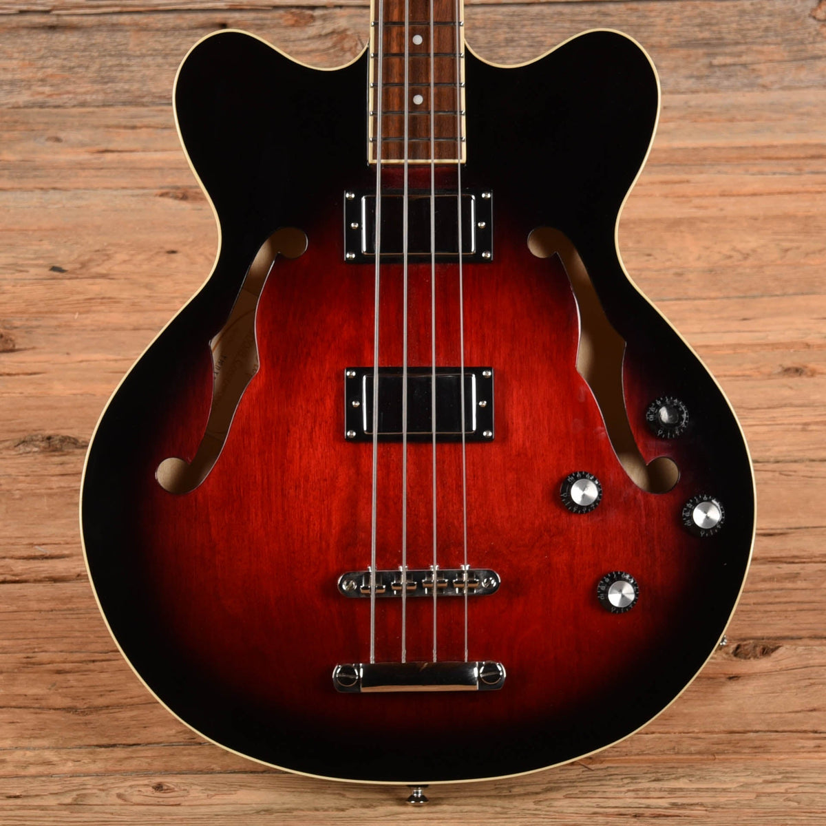Hofner 500/8 Verythin Red Burst - MusicMarket