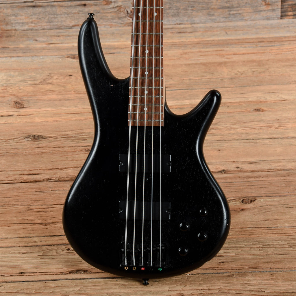 Ibanez GSR205B Satin Black 2018 - View 2 | MusicMarket