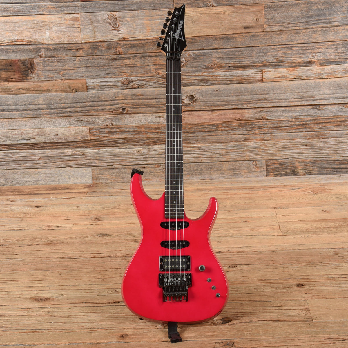 Ibanez 540P Magenta 1980s - View 4 | MusicMarket