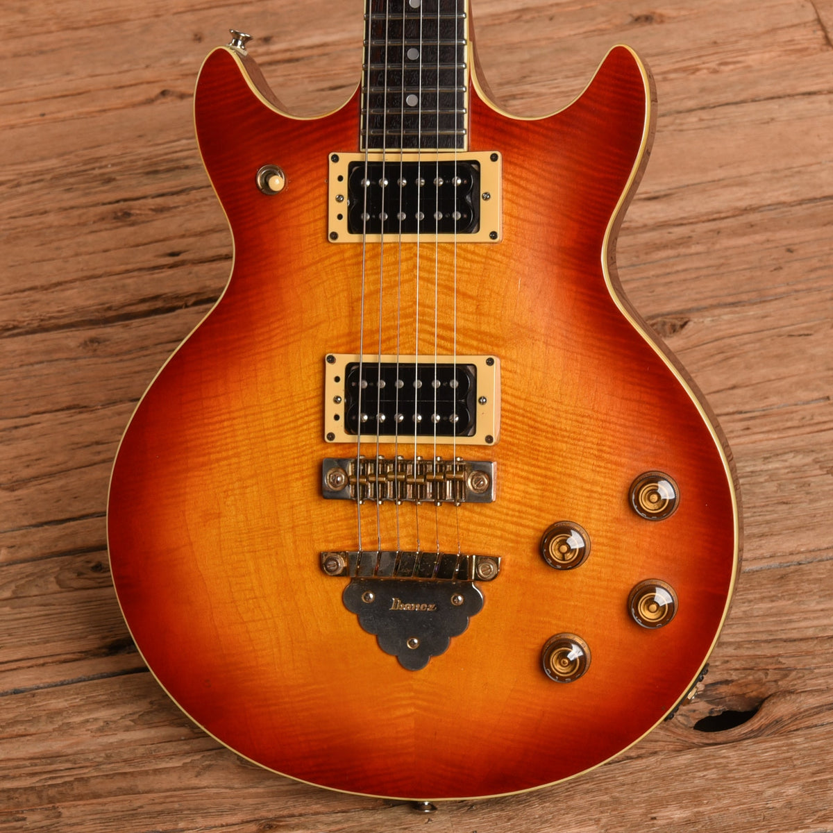 Ibanez AR100 Artist Sunburst 1981 - View 2 | MusicMarket