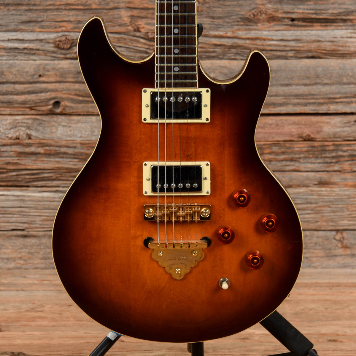 Ibanez CN100 Sunburst - MusicMarket