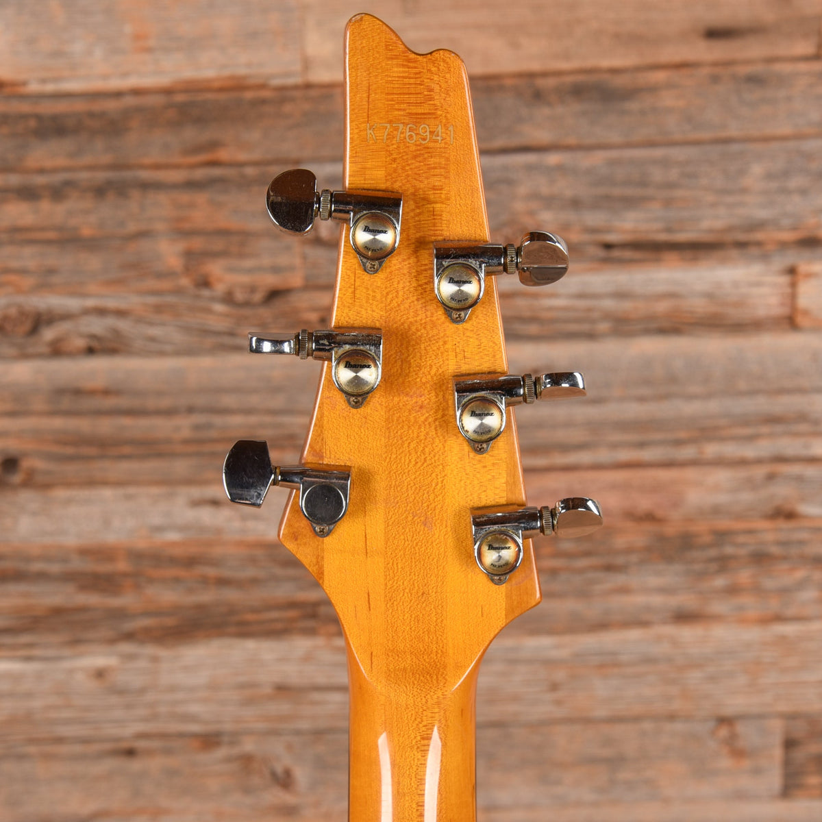 Ibanez Iceman Natural 1977 - View 7 | MusicMarket
