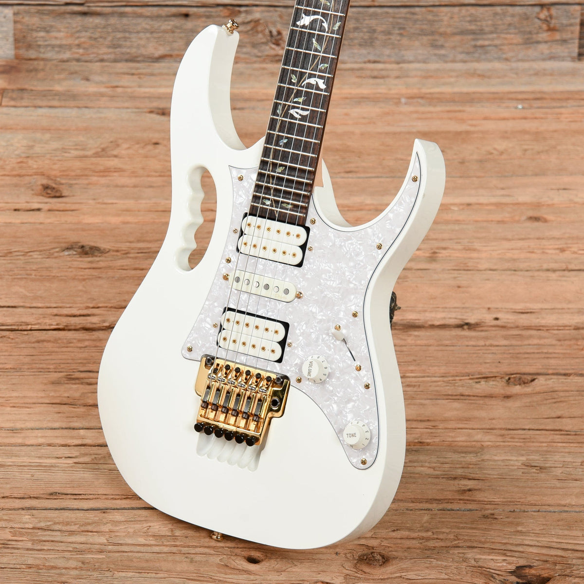 Ibanez Jem 7V White 2006 - View 2 | MusicMarket