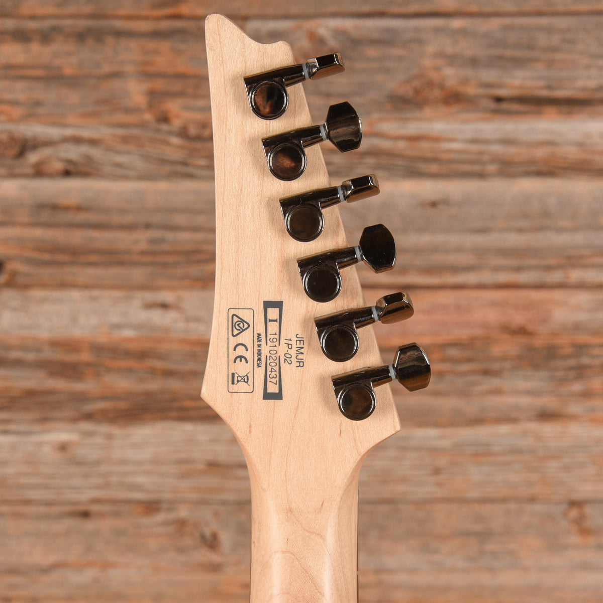 Ibanez JEMJR Steve Vai JEM Junior White 2019 - View 7 | MusicMarket