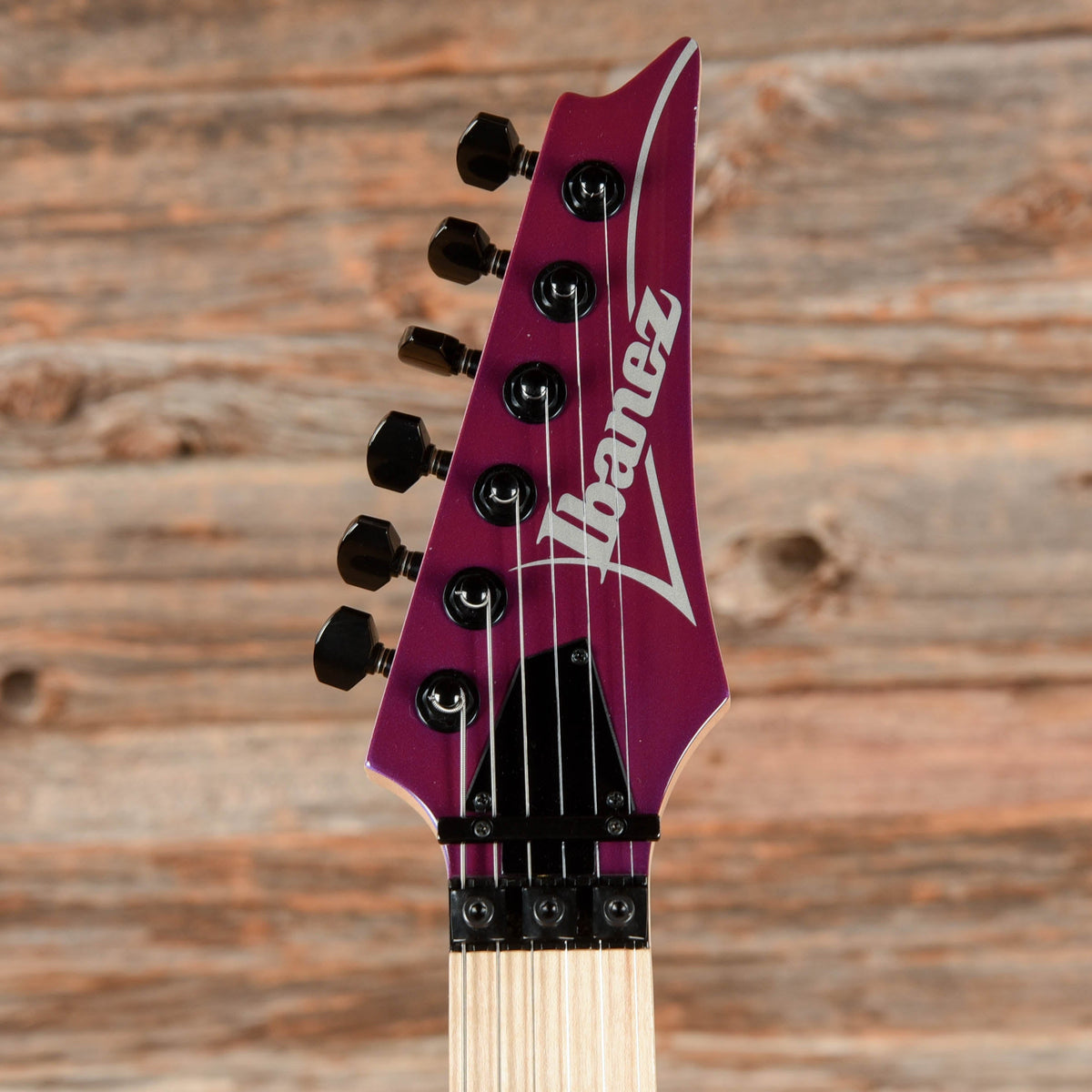 Ibanez RG550 Genesis Collection Purple Neon 2024 - View 6 | MusicMarket