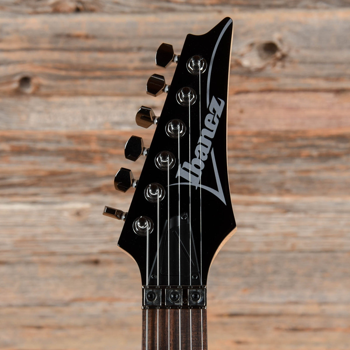 Ibanez S570AH Black 2023 - View 6 | MusicMarket