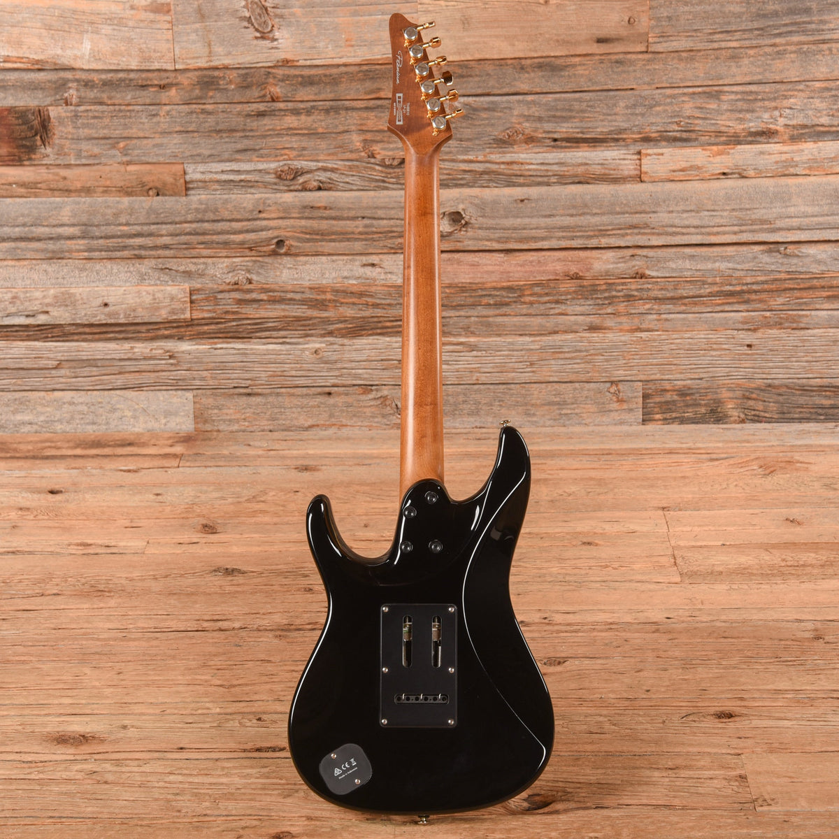 Ibanez THBB10 Tim Henson Signature Black 2020 - View 5 | MusicMarket