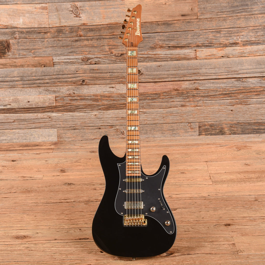 Ibanez THBB10 Tim Henson Signature Black 2020 - View 4 | MusicMarket