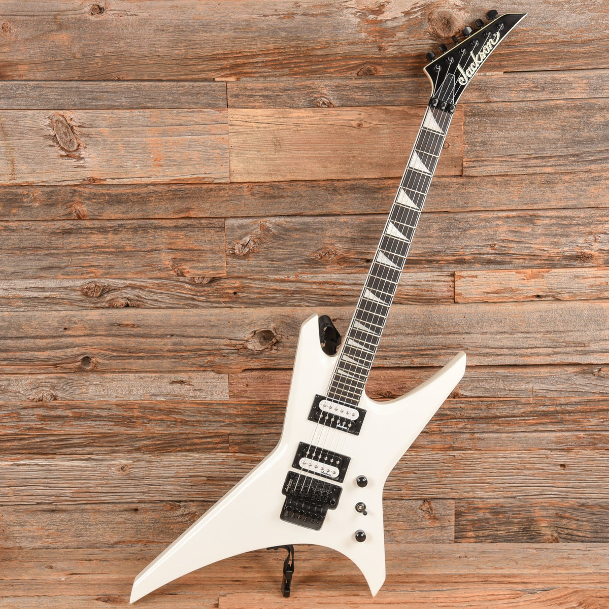 Jackson JS Series JS32 Warrior White 2018 - View 4 | MusicMarket