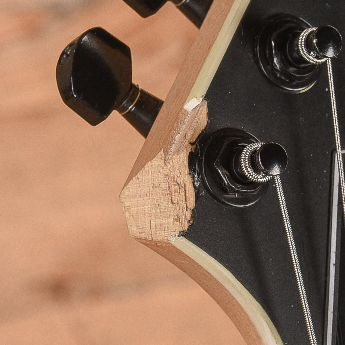 Jackson JS32 DKA Natural 2019 - View 9 | MusicMarket