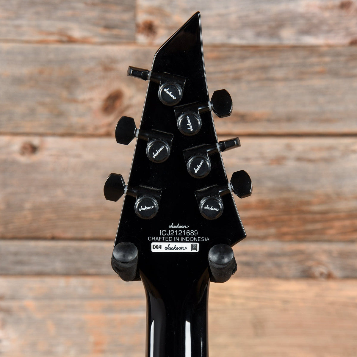 Jackson Pro Series Chris Broderick Signature Soloist HT6 Black - View 6 | MusicMarket