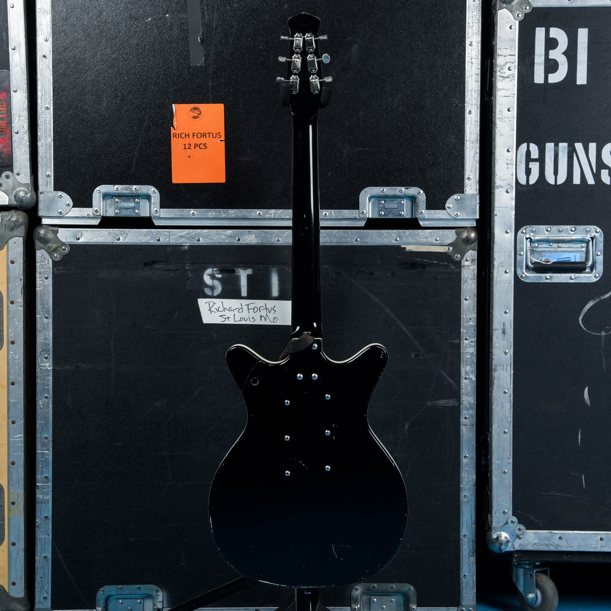 Jerry Jones Shorthorn Black - View 2 | MusicMarket