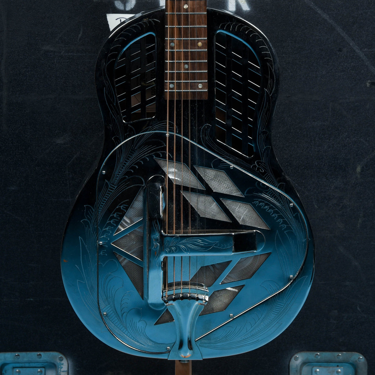 Johnson JM-999 Tricone Resonator - View 3 | MusicMarket