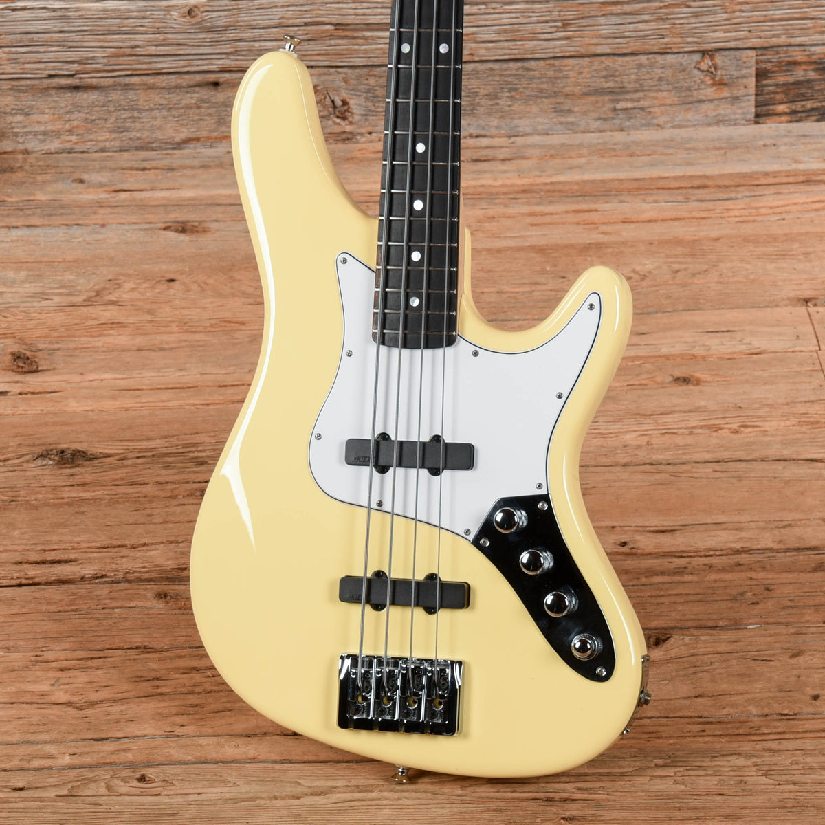 Kiesel JB4 White - View 2 | MusicMarket