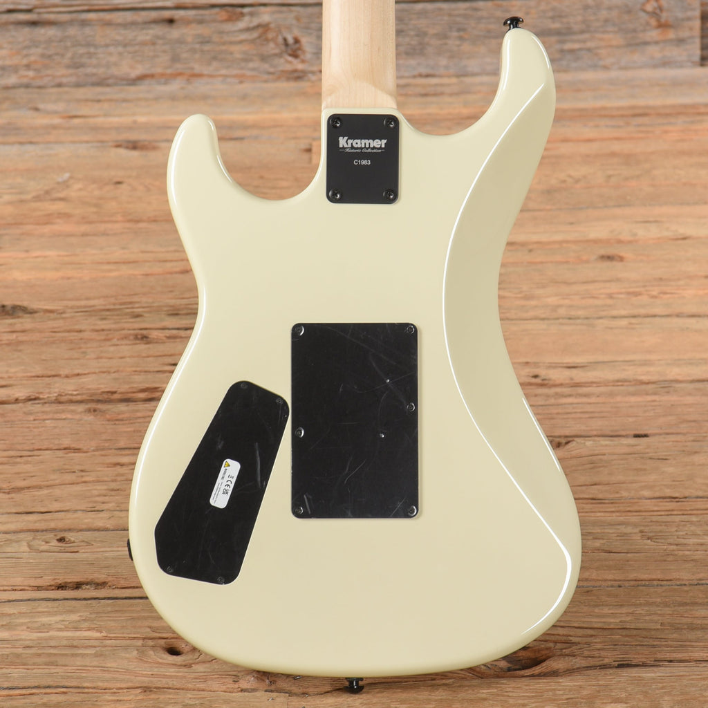 Kramer Historic Series '83 Baretta White 2023 - View 3 | MusicMarket