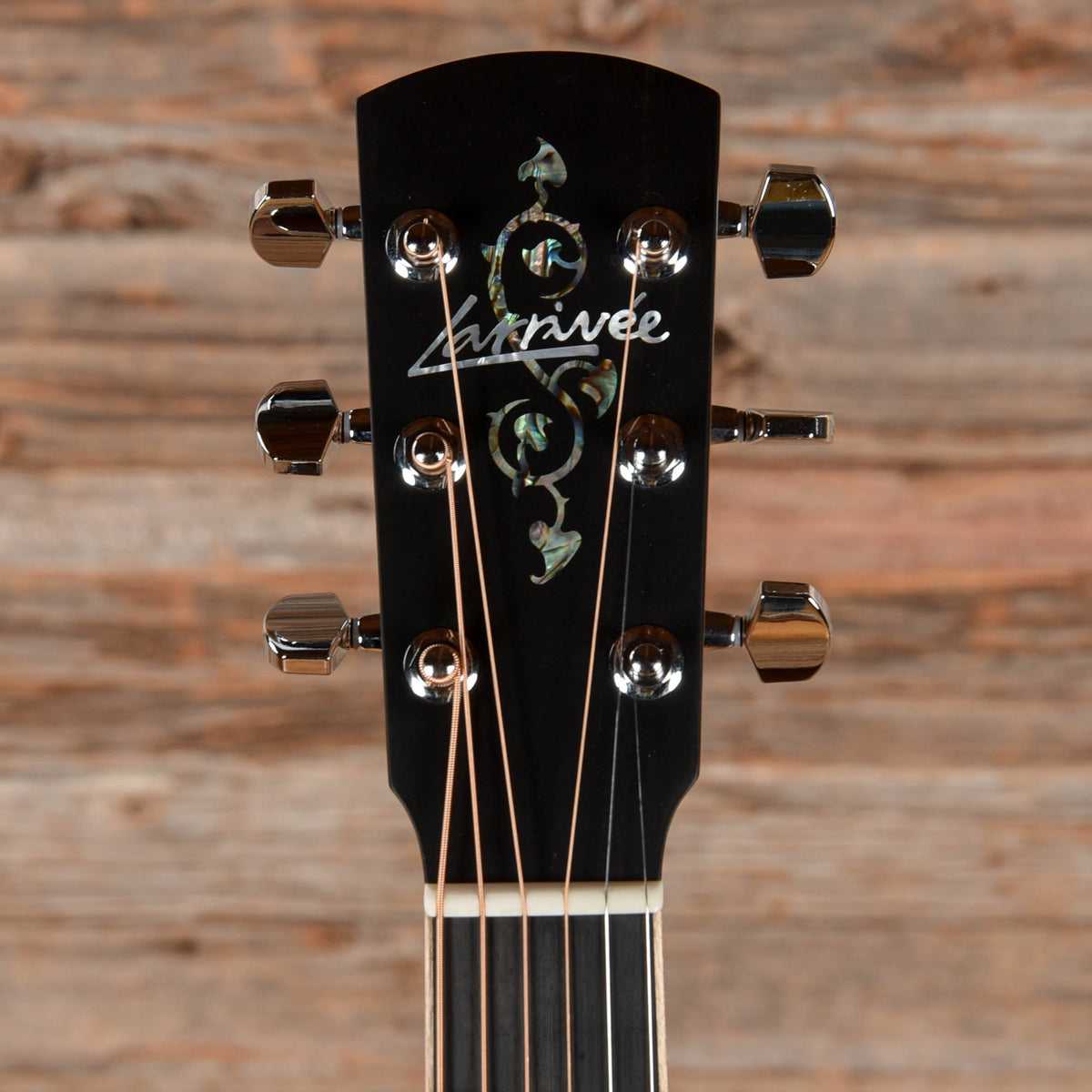 Larrivee J03R Sunburst 2024 - View 6 | MusicMarket