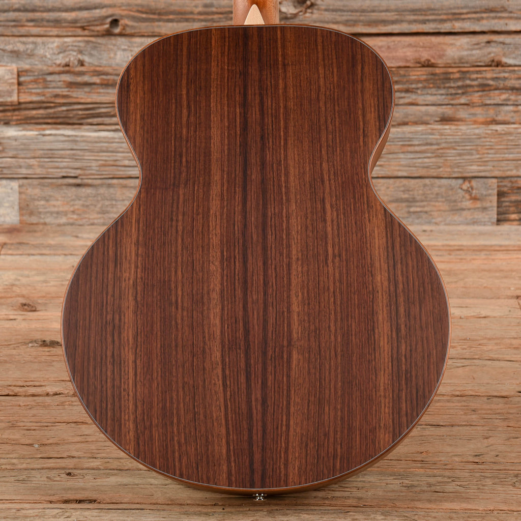 Larrivee J03R Sunburst 2024 - View 3 | MusicMarket