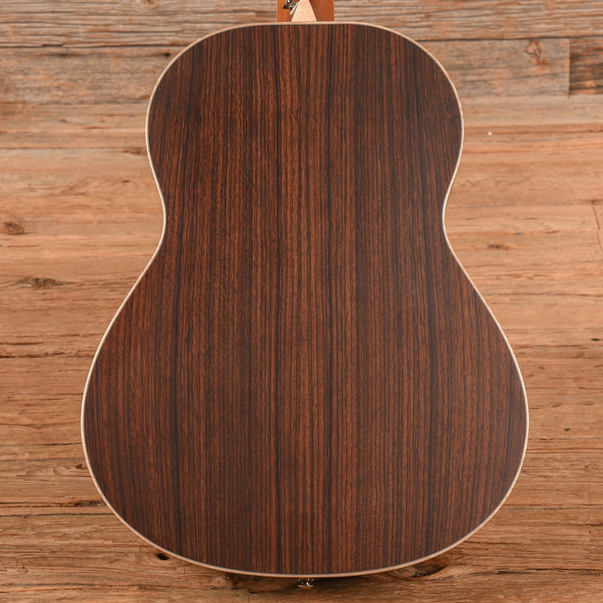 Larrivee L-09 Natural 2022 - View 3 | MusicMarket