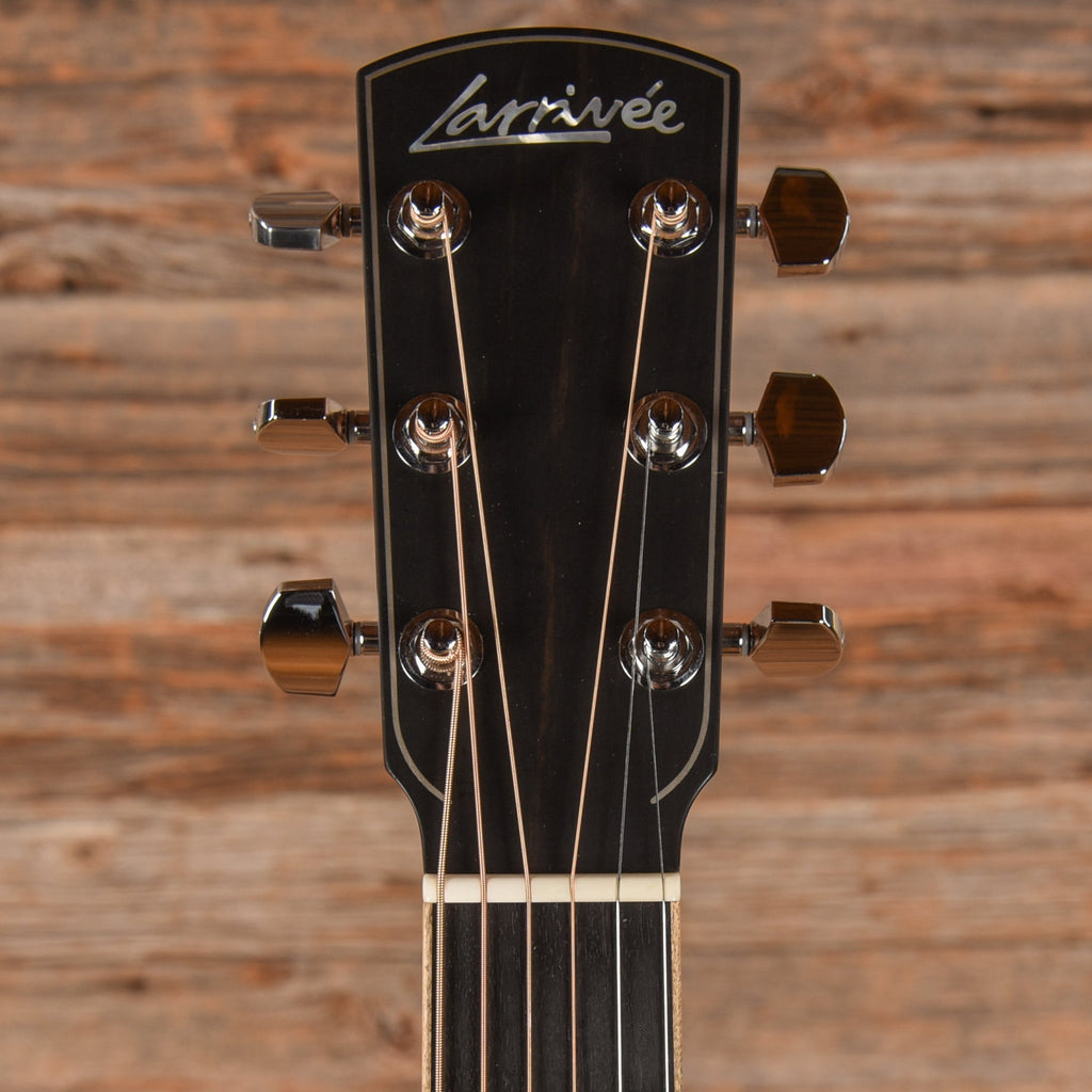 Larrivee L-09 Natural 2022 - View 6 | MusicMarket