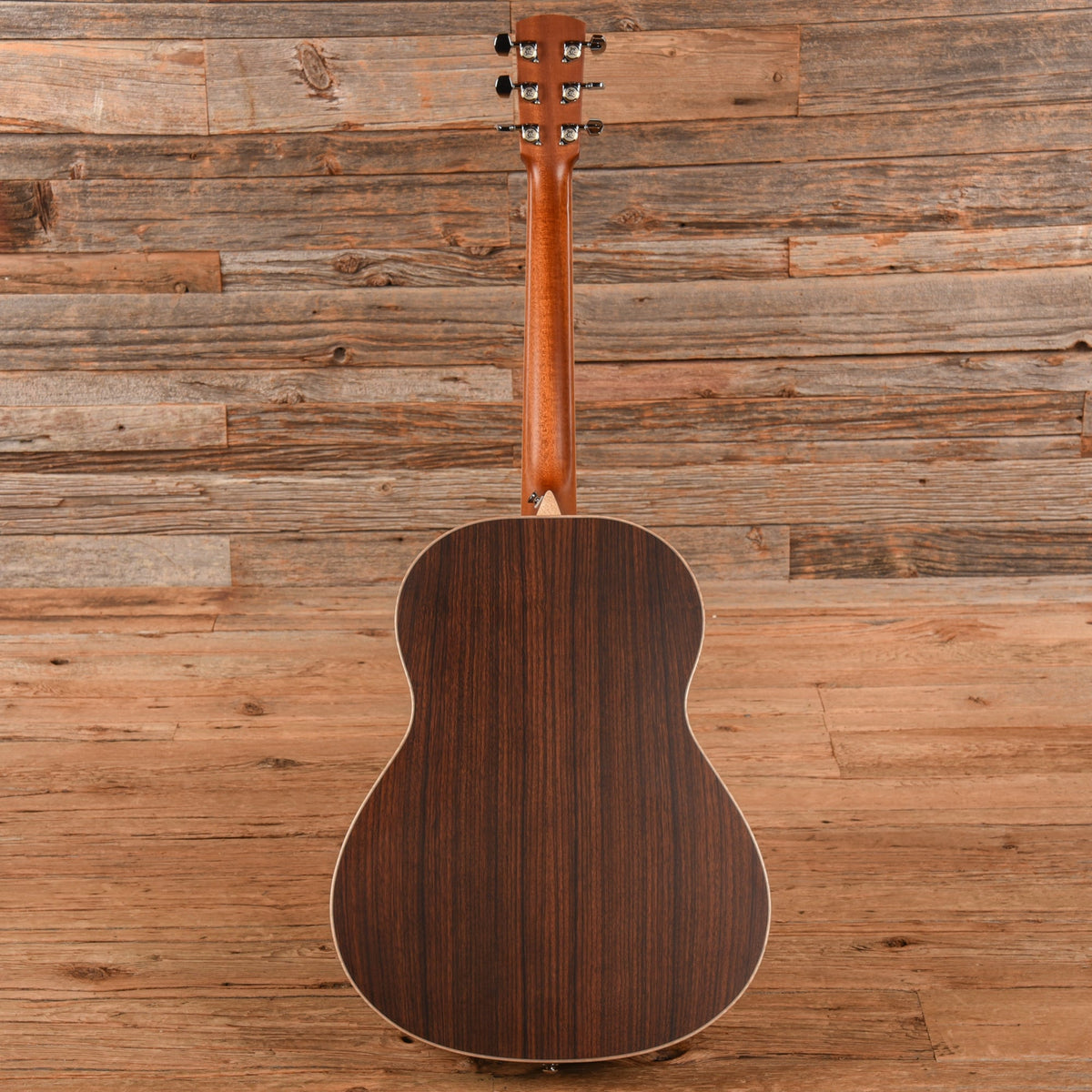 Larrivee L-09 Natural 2022 - View 5 | MusicMarket