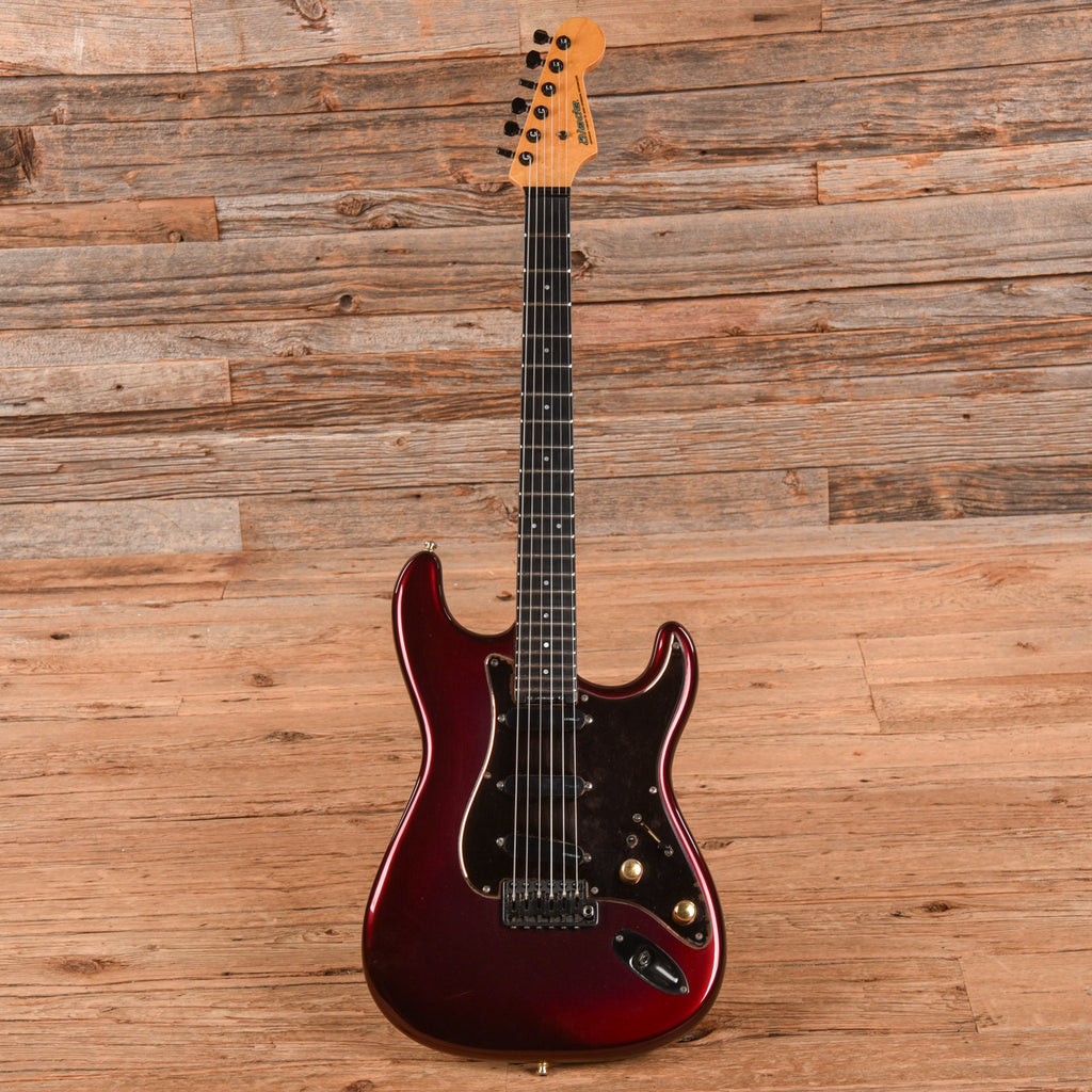 Levinson Blade Metallic Red - View 4 | MusicMarket