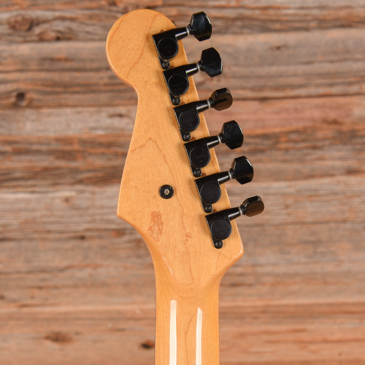 Levinson Blade Metallic Red - View 7 | MusicMarket