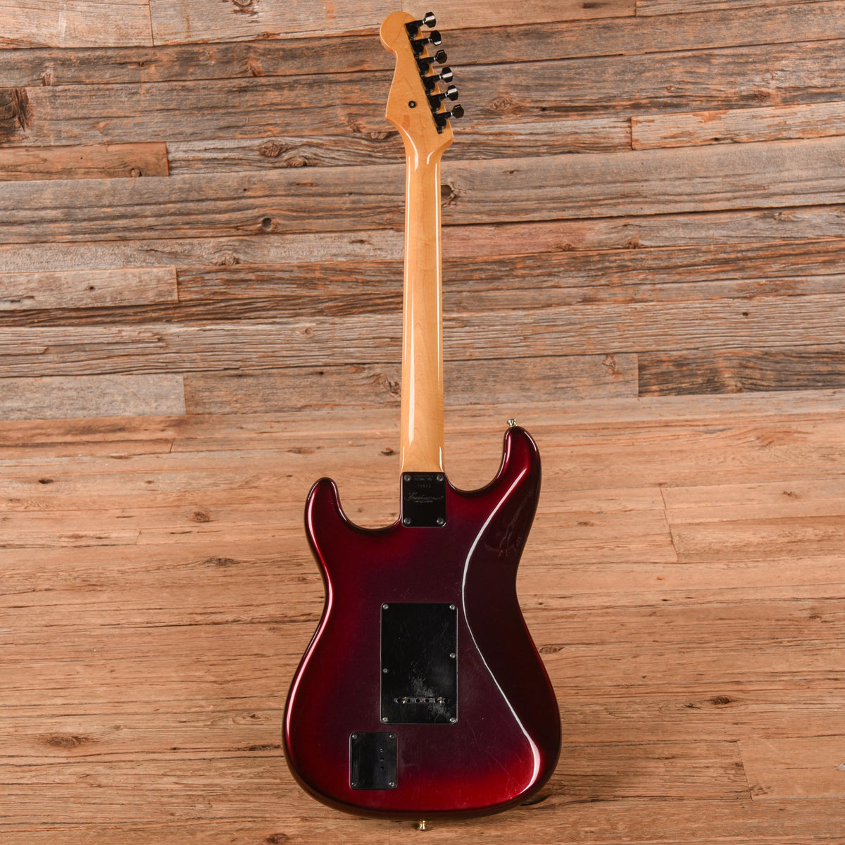 Levinson Blade Metallic Red - View 5 | MusicMarket