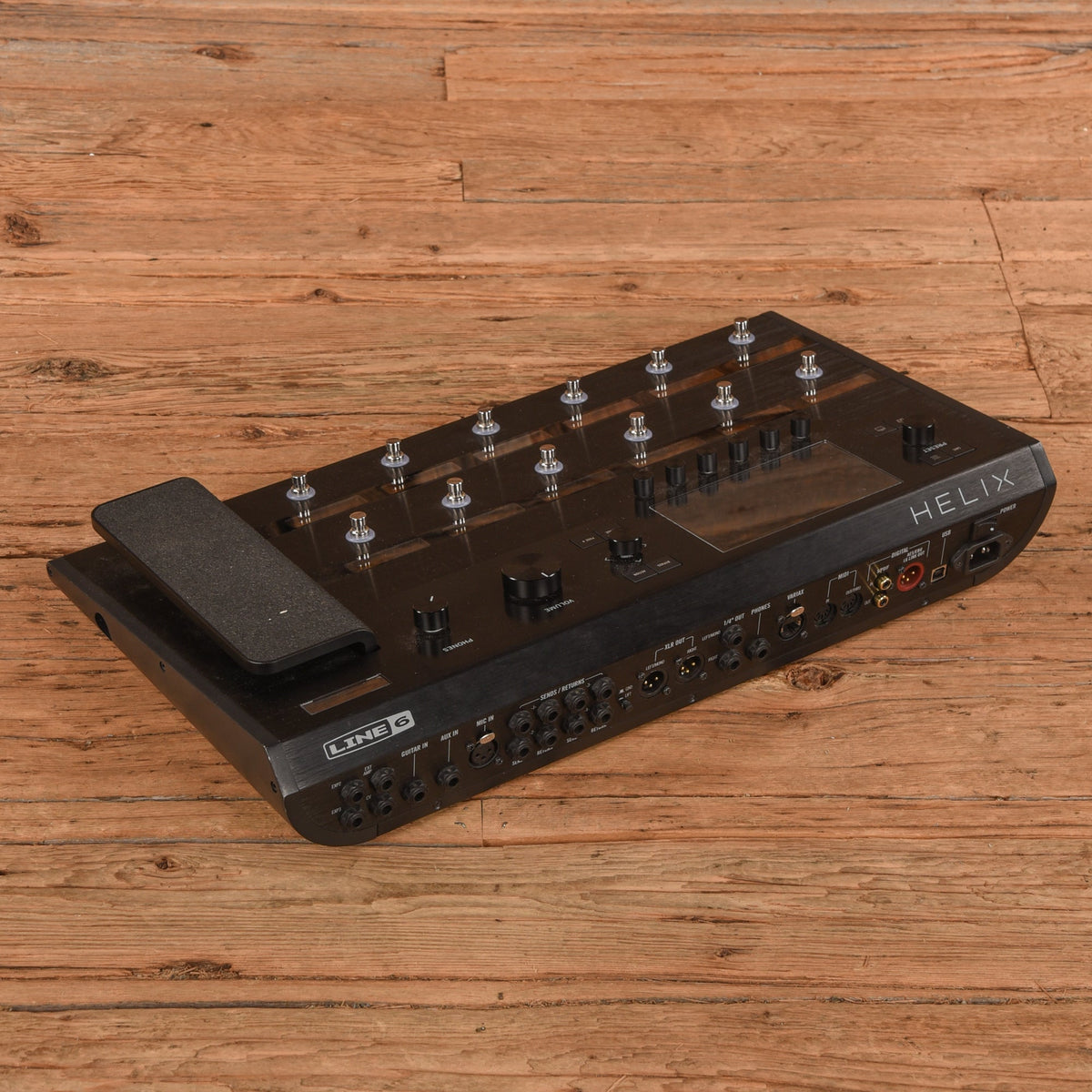 Line 6 Helix Floor w/ Backpack - View 2 | MusicMarket