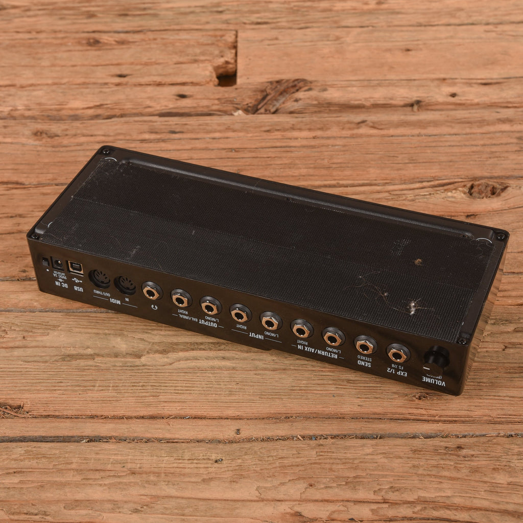 Line 6 HX Stomp XL - View 2 | MusicMarket