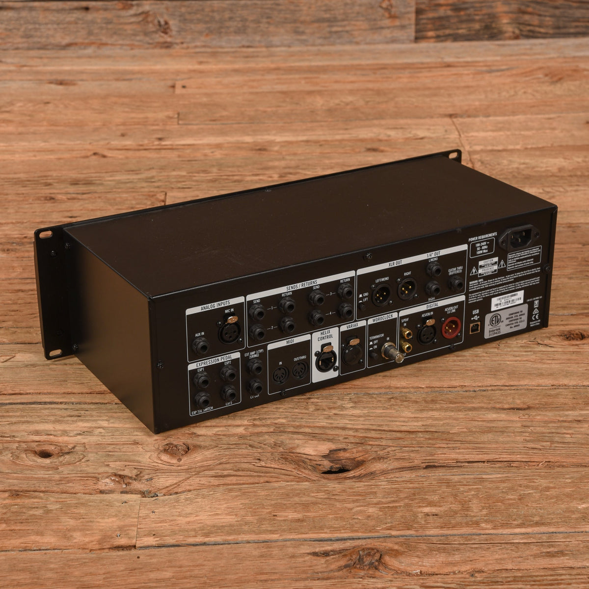 Line 6 Helix Rack with Foot Controller - View 2 | MusicMarket
