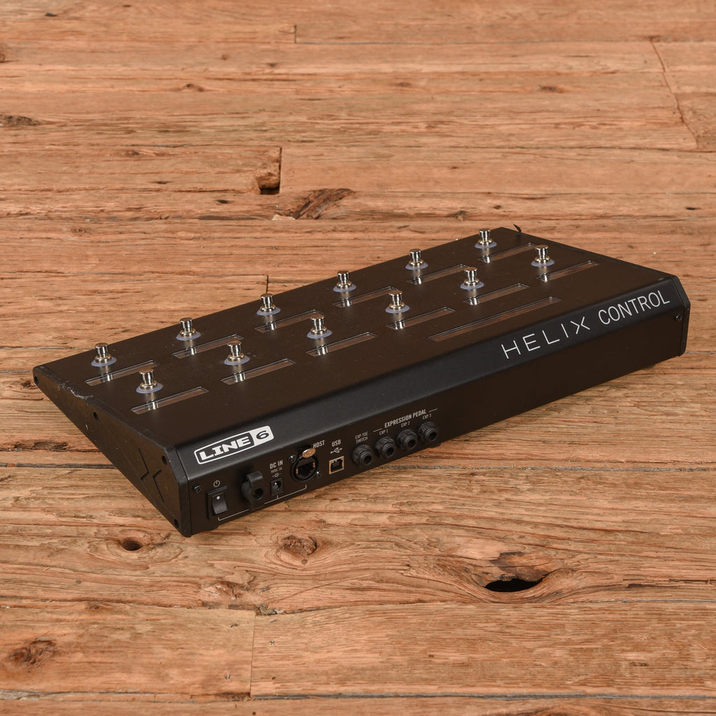Line 6 Helix Rack with Foot Controller - View 5 | MusicMarket