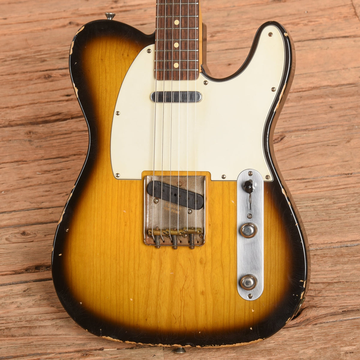 LsL T-Bone Sunburst 2011 - View 2 | MusicMarket
