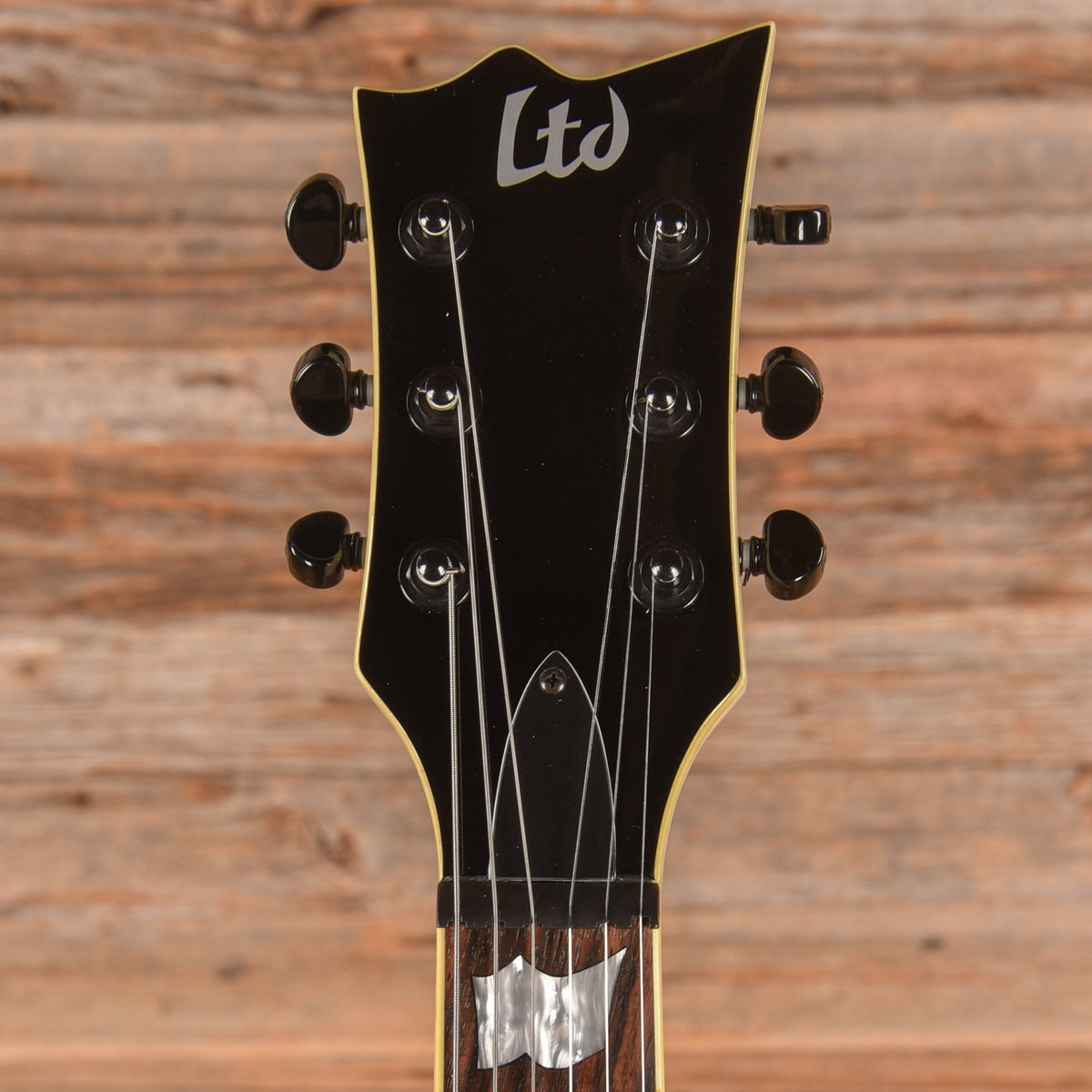 LTD Viper-400 White 2004 - View 6 | MusicMarket