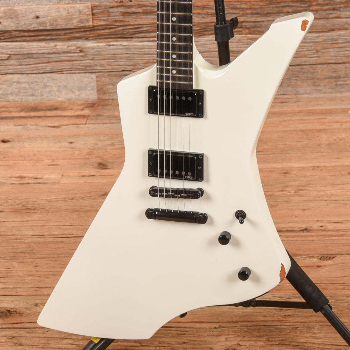 LTD Snakebyte James Hetfield Snow White 2019 - View 2 | MusicMarket