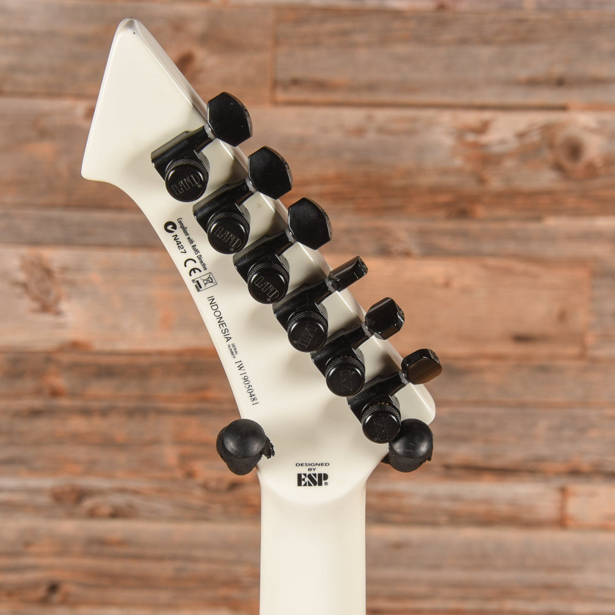 LTD Snakebyte James Hetfield Snow White 2019 - View 7 | MusicMarket