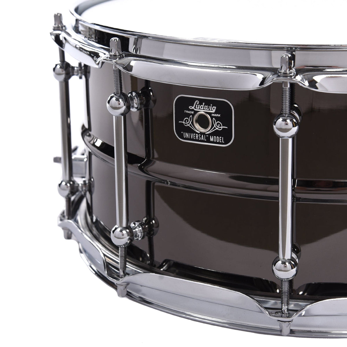 Ludwig 6.5x14 Universal Brass Snare Drum Chrome - View 3 | MusicMarket