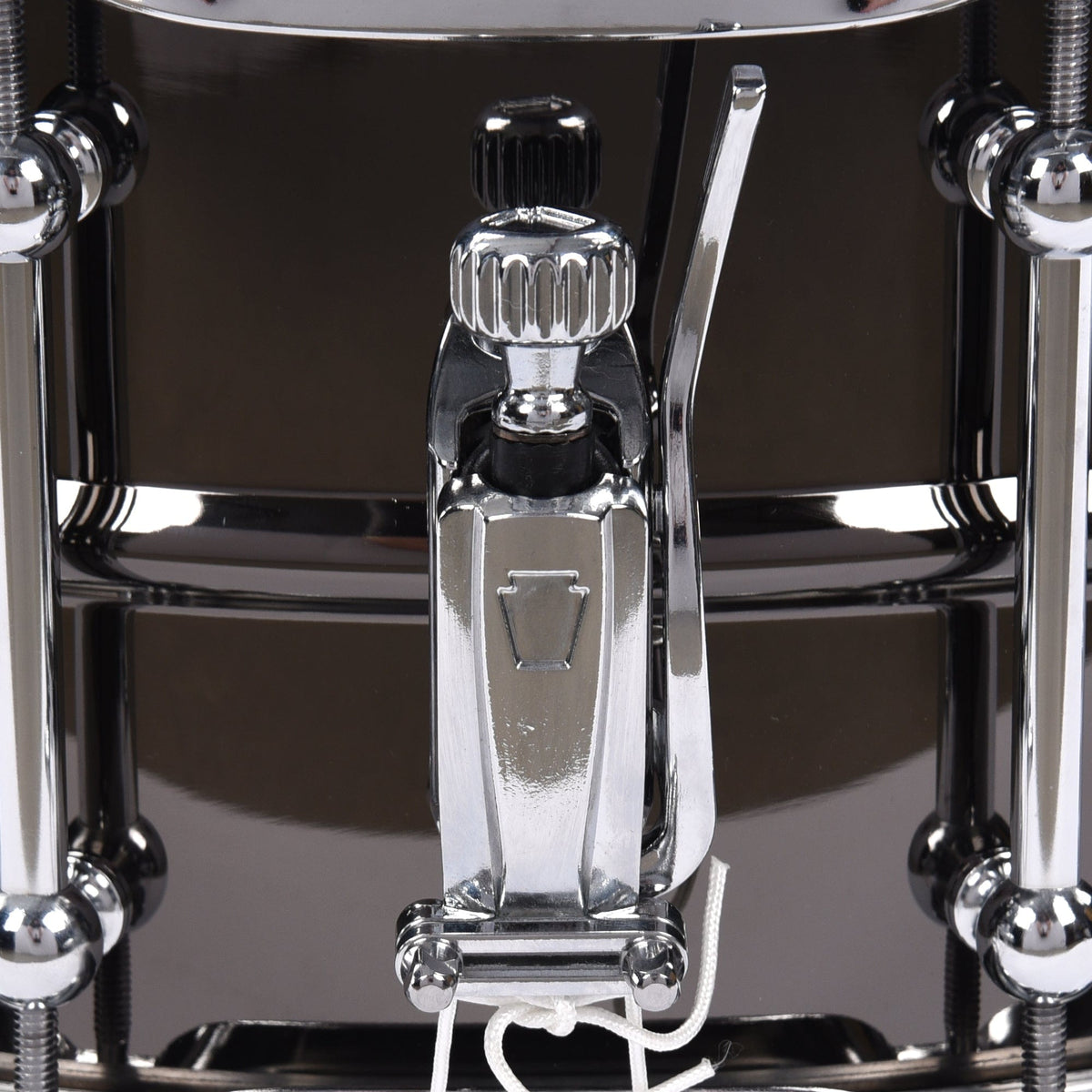 Ludwig 6.5x14 Universal Brass Snare Drum Chrome - View 4 | MusicMarket