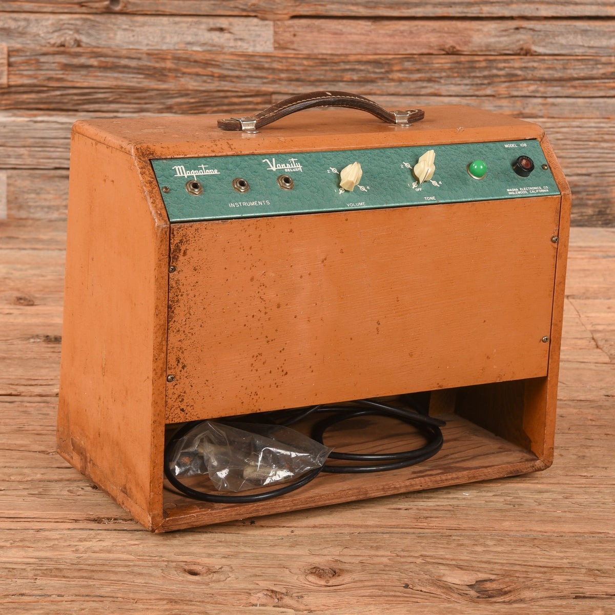 Magnatone Varsity Model 108 8-Watt 1x8" Guitar Combo 1950s - View 2 | MusicMarket