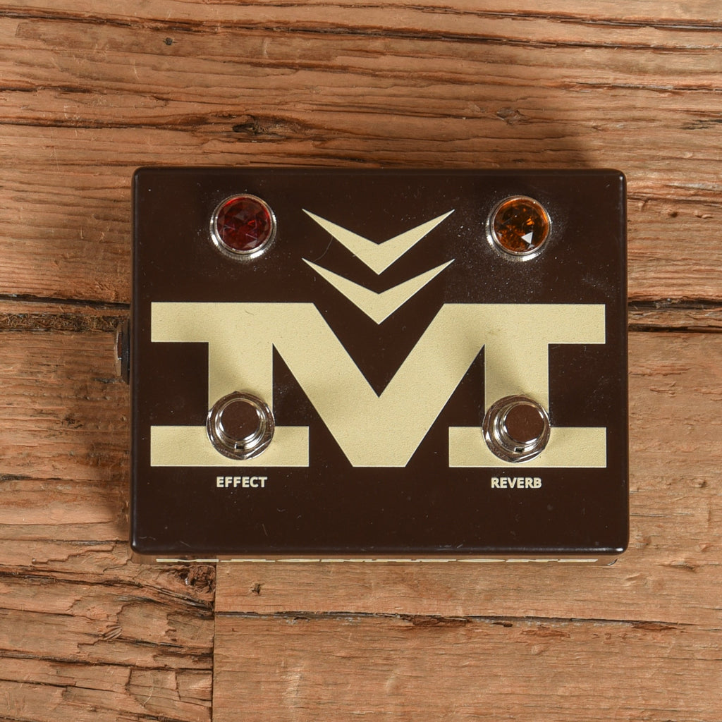 Magnatone Twilighter 22-Watt 1x12" Guitar Combo - View 4 | MusicMarket