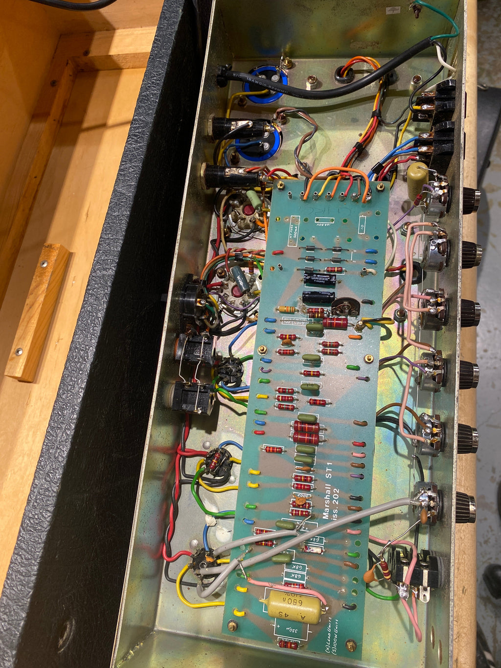 Marshall MP 2204 Master Model Mk2 Lead 50-Watt Guitar Amp Head 1977 - View 3 | MusicMarket