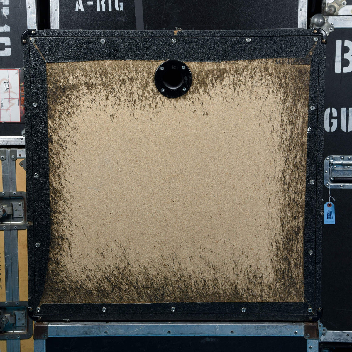 Marshall 1960 Straight Cabinet - View 2 | MusicMarket