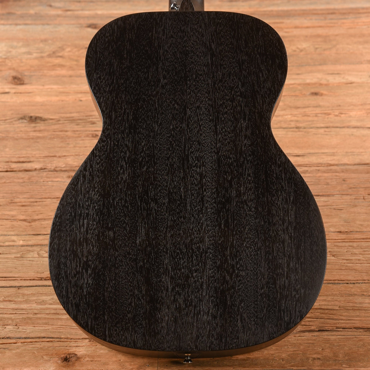 Martin 000-17 Black Smoke - View 3 | MusicMarket