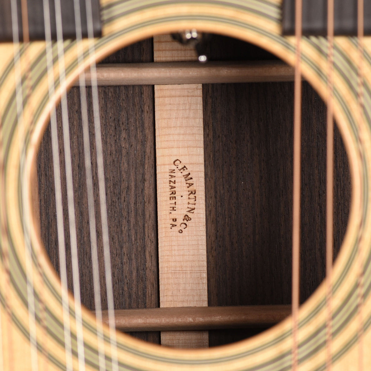 Martin Standard Series Grand J-28E Doubleneck Spruce/East Indian Rosewood Natural - View 15 | MusicMarket
