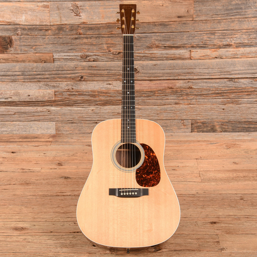 Martin Custom MMV Dreadnought Natural 2012 - View 4 | MusicMarket
