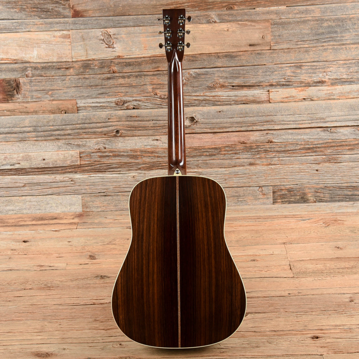 Martin Custom Shop D-28 Authentic 1937 Ambertone 2022 - View 5 | MusicMarket