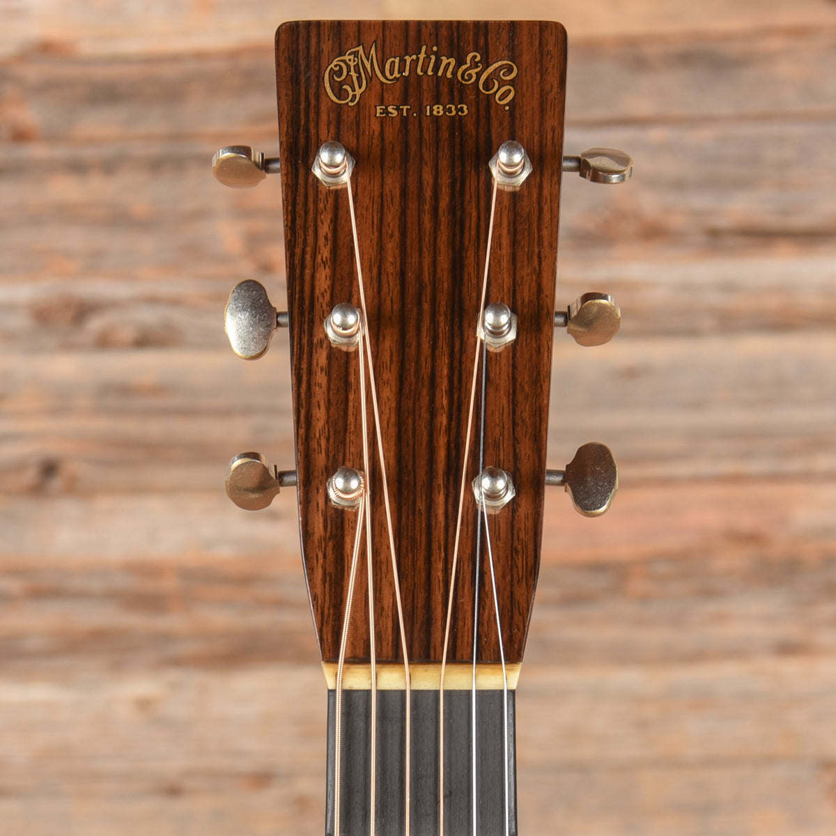 Martin Custom Shop Expert D-28 Authentic 1937 Ambertone 2023 - View 6 | MusicMarket