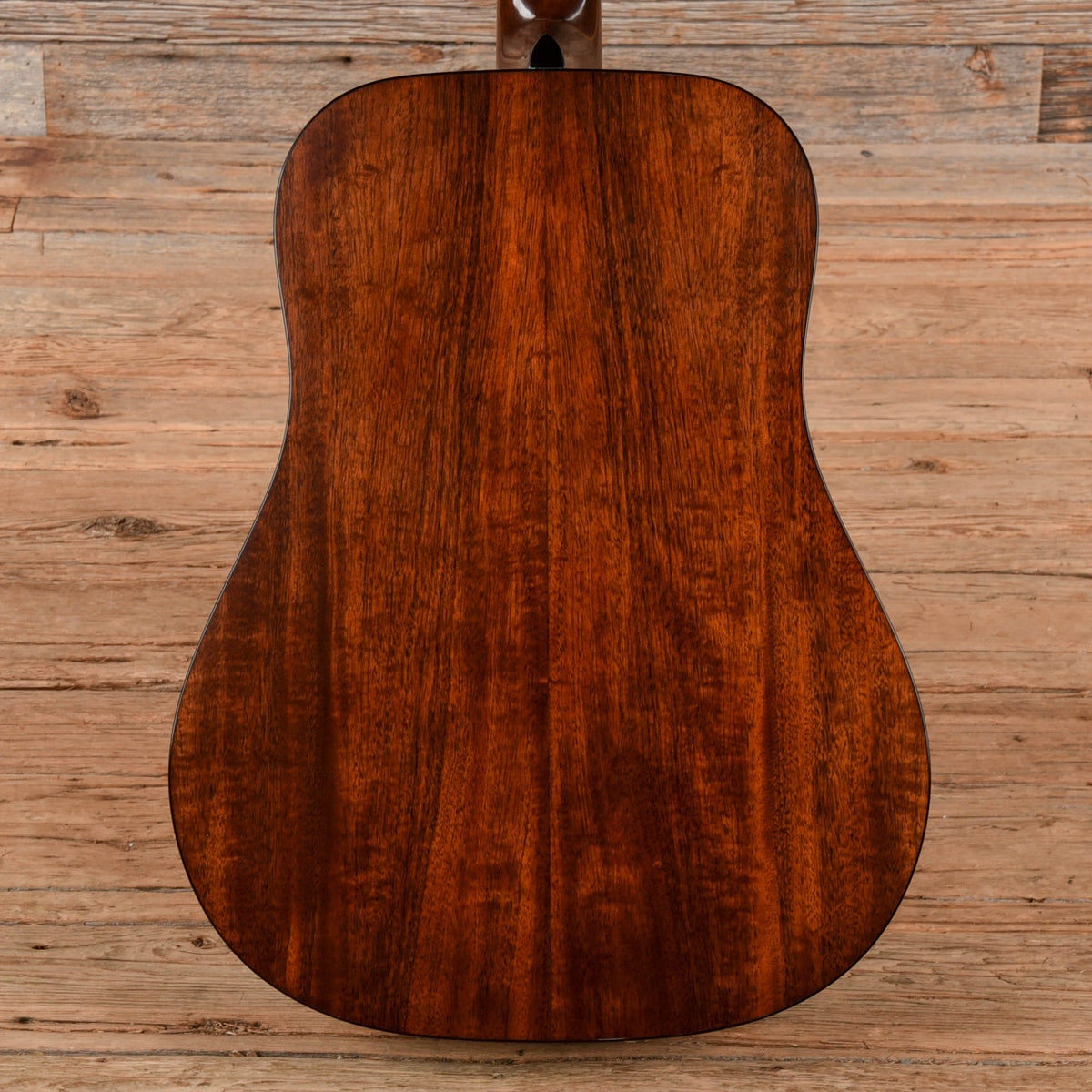 Martin D-18 Authentic 1937 Natural - View 3 | MusicMarket