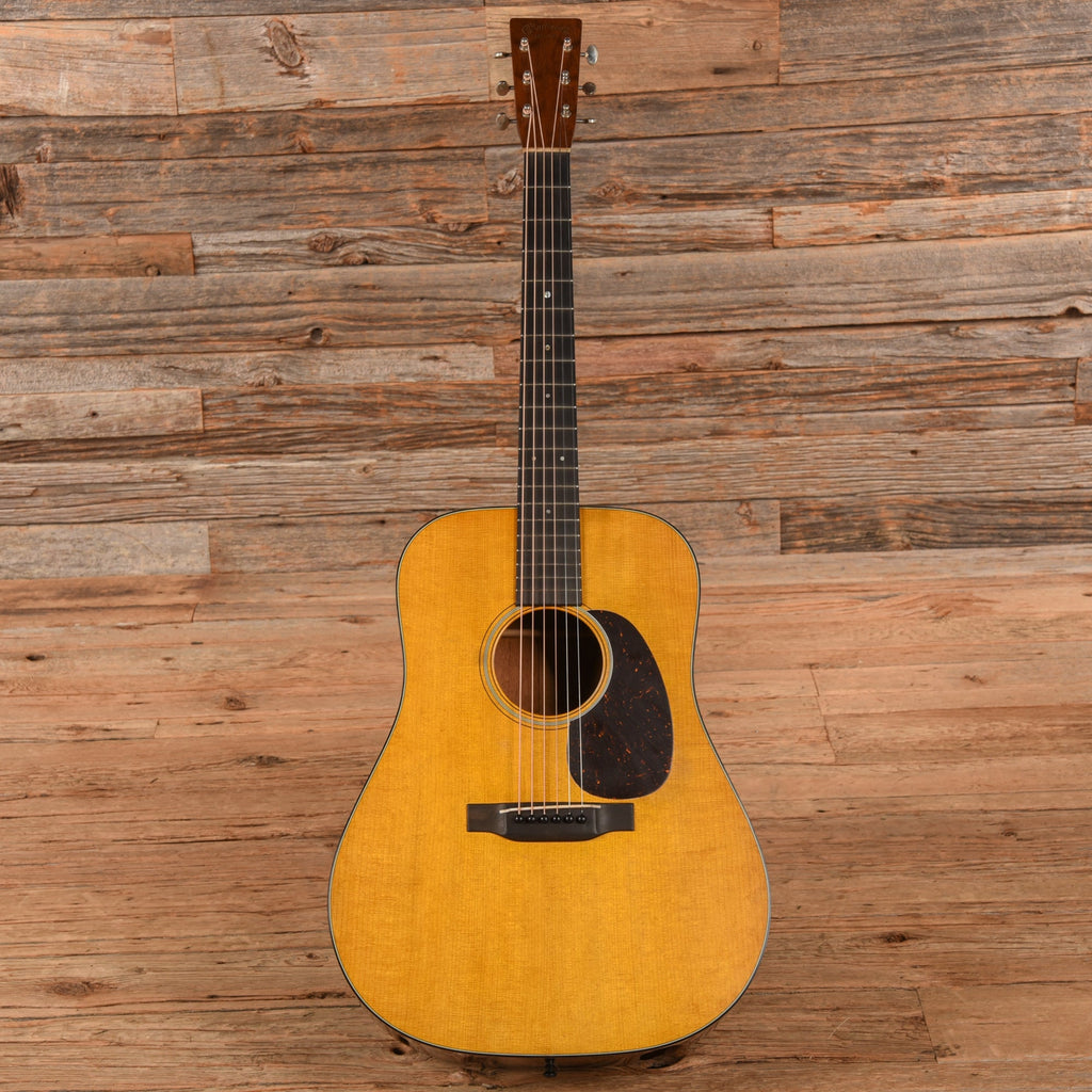 Martin D-18 Authentic 1937 VTS Aged Natural 2023 - View 4 | MusicMarket