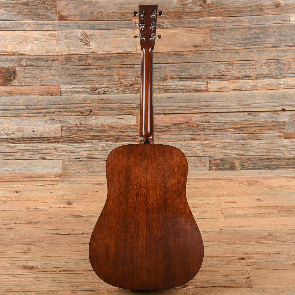 Martin D-18 Authentic 1939 Natural - View 5 | MusicMarket